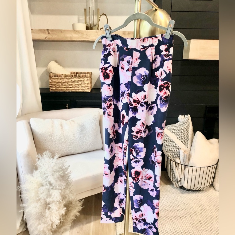 Guess floral silky pants